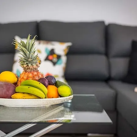 Playa De Fanabe Sleeps 8 With Pool Air Con And Wifi