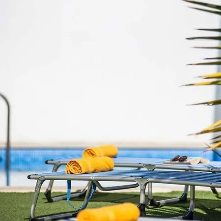 Playa De Fanabe Sleeps 8 With Pool Air Con And Wifi * Costa Adeje (Tenerife)