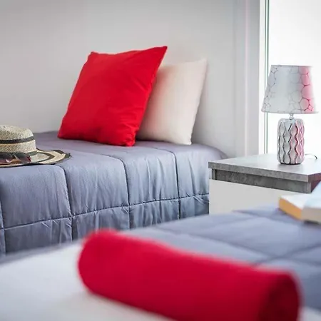 Playa De Fanabe Sleeps 8 With Pool Air Con And Wifi * Costa Adeje (Tenerife)